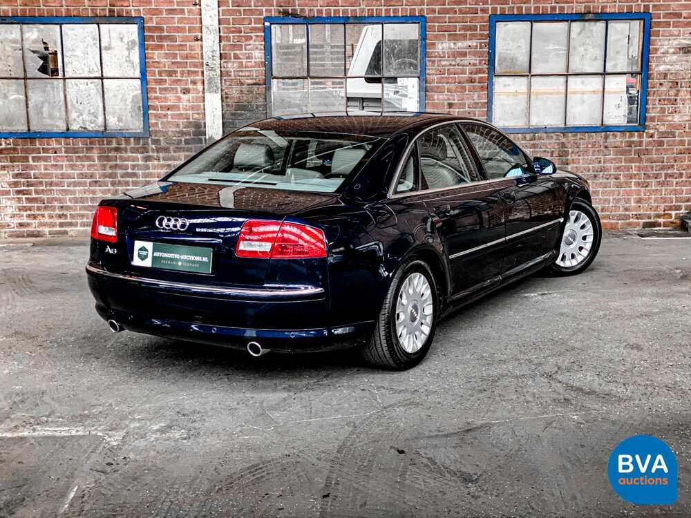 Audi A8 3.7 Quattro Exclusive 280pk 2003, SB-104-T