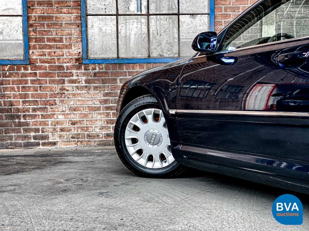 Audi A8 3.7 Quattro Exclusive 280pk 2003, SB-104-T