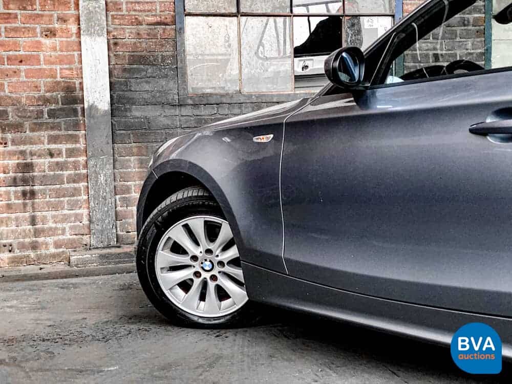 BMW 118i High Executive 1-serie 129pk 2006 -Origineel NL-, 47-SZ-VS