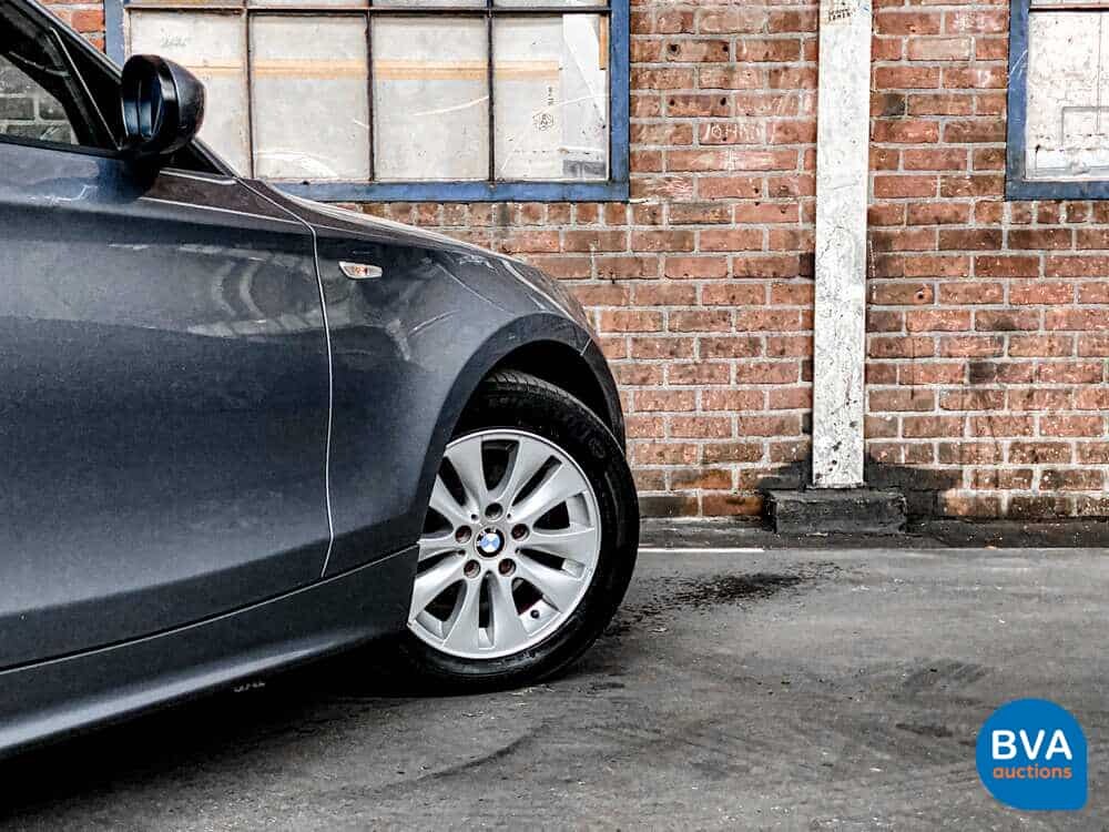 BMW 118i High Executive 1-serie 129pk 2006 -Origineel NL-, 47-SZ-VS