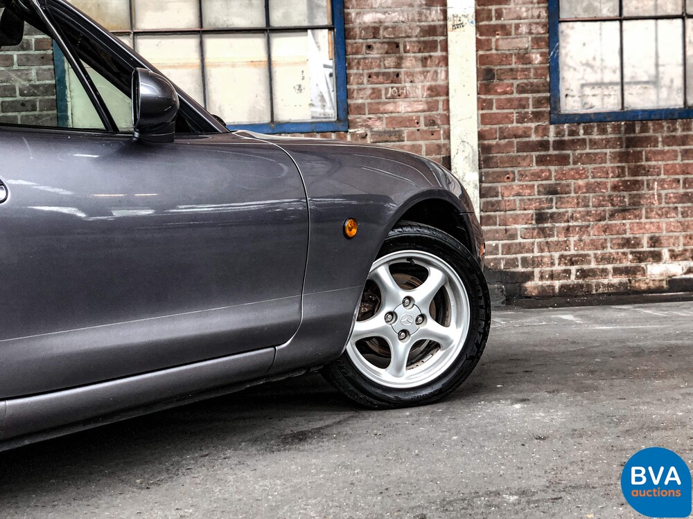 Mazda MX-5 1.6i Exclusive 110pk 2004, 53-RZN-5