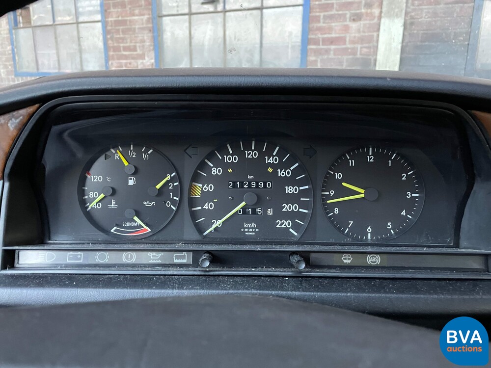 Mercedes-Benz 190E 102pk W201 1986, 13-JHX-2