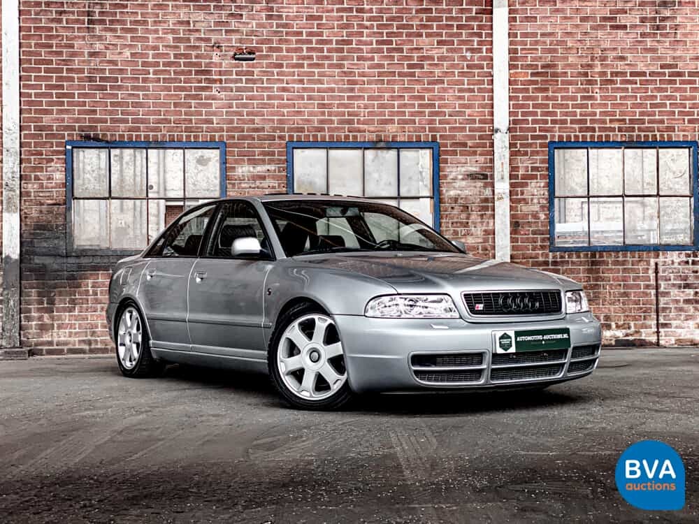Audi S4 2.7 V6 Quattro Biturbo 265pk 2002