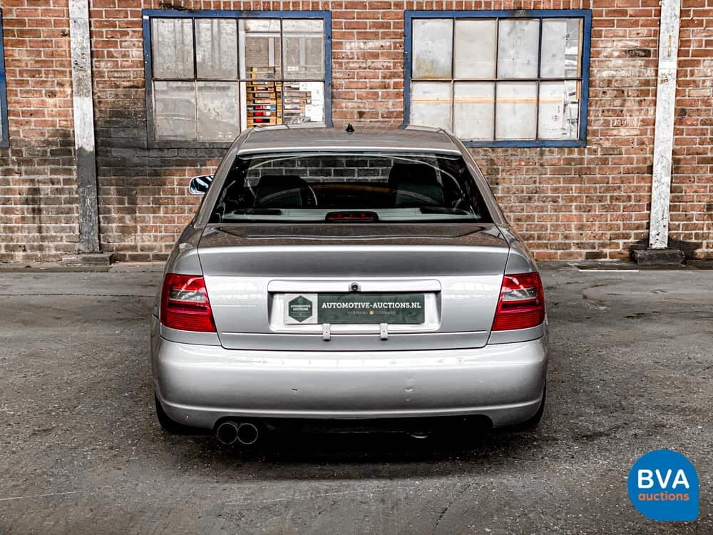 Audi S4 2.7 V6 Quattro Biturbo 265pk 2002