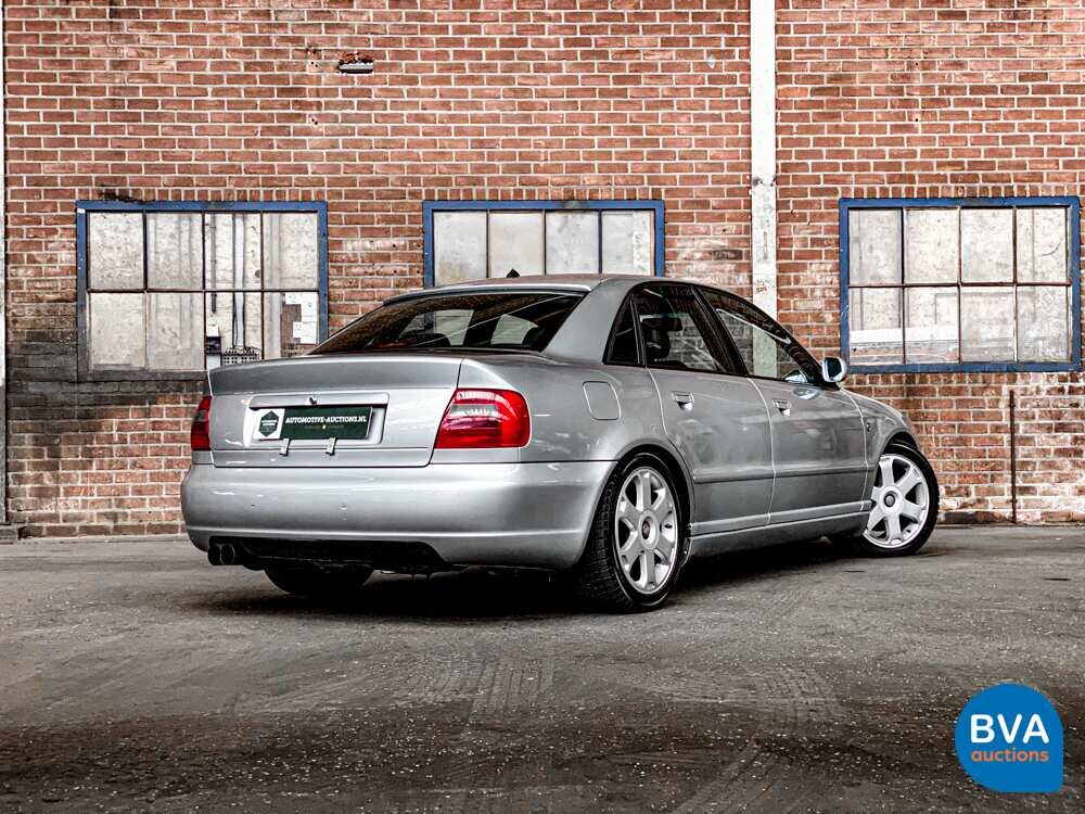 Audi S4 2.7 V6 Quattro Biturbo 265pk 2002