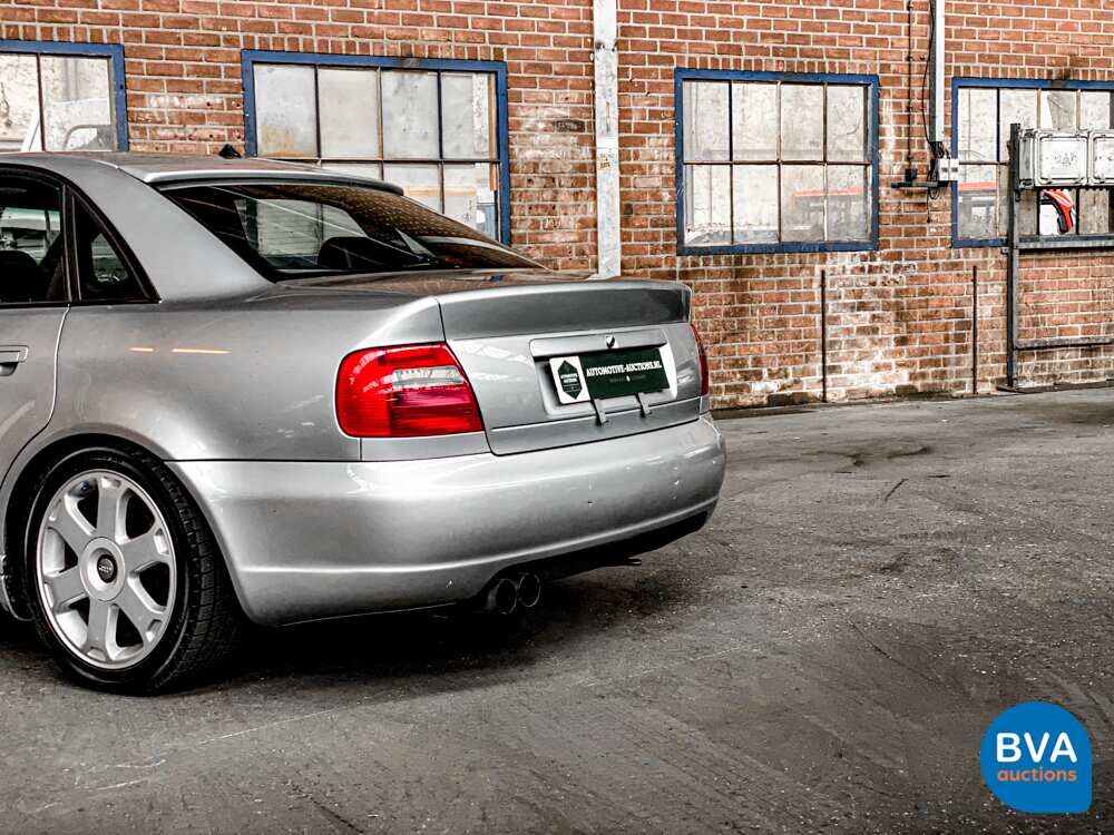 Audi S4 2.7 V6 Quattro Biturbo 265pk 2002