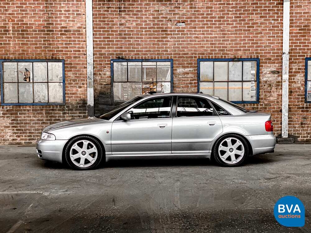Audi S4 2.7 V6 Quattro Biturbo 265pk 2002
