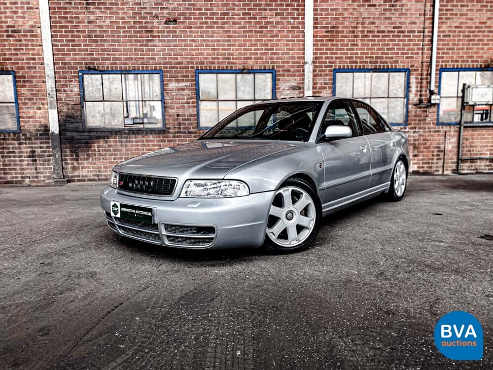 Audi S4 2.7 V6 Quattro Biturbo 265pk 2002