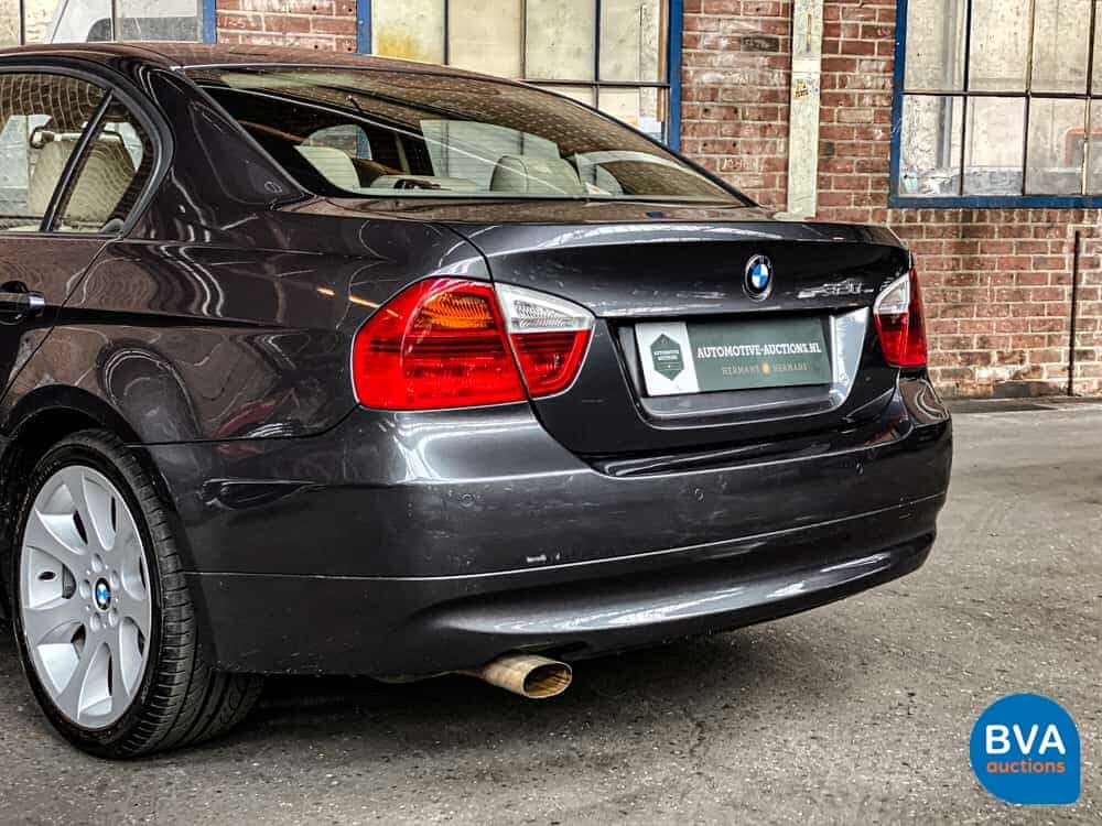 BMW 320i 3-serie Dynamic Executive 150pk 2005 -Origineel NL-, 72-RK-ZG