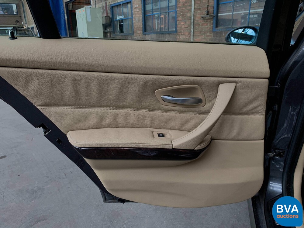 BMW 320i 3-serie Dynamic Executive 150pk 2005 -Origineel NL-, 72-RK-ZG