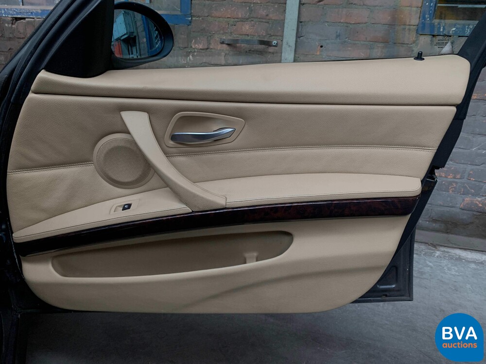 BMW 320i 3-serie Dynamic Executive 150pk 2005 -Origineel NL-, 72-RK-ZG