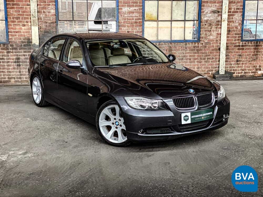 BMW 320i 3-serie Dynamic Executive 150pk 2005 -Origineel NL-, 72-RK-ZG