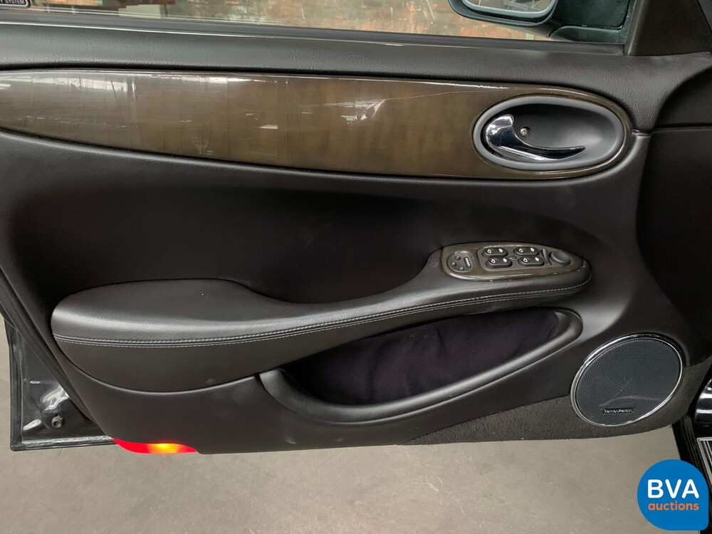 Jaguar XJR V8 363pk 1998