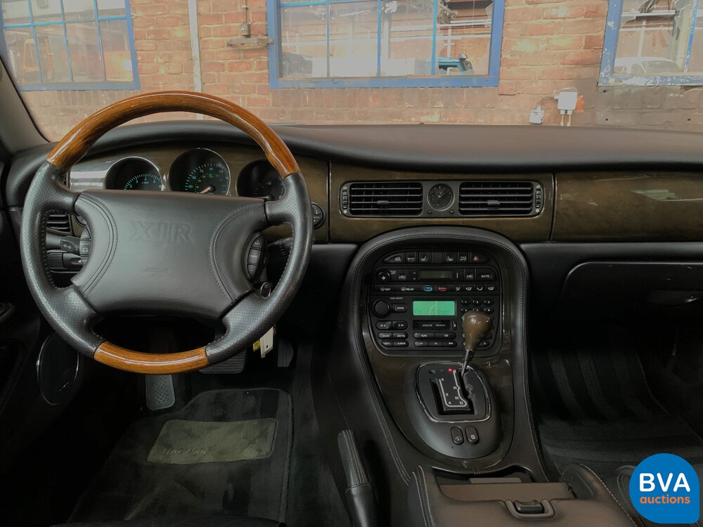 Jaguar XJR V8 363pk 1998