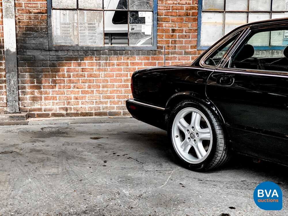 Jaguar XJR V8 363pk 1998