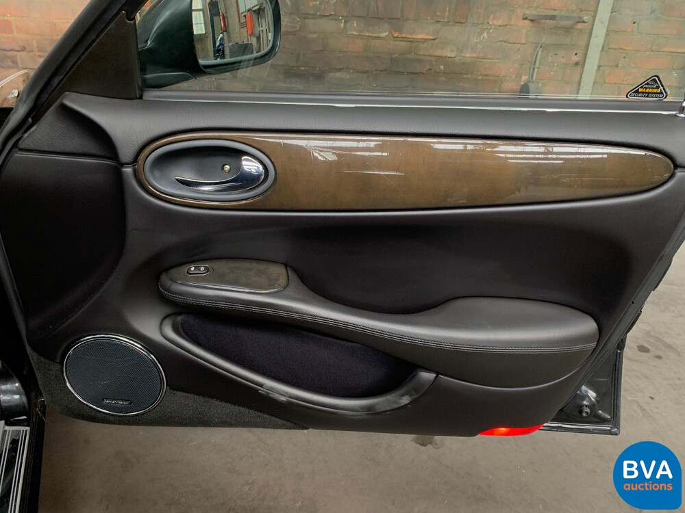 Jaguar XJR V8 363pk 1998