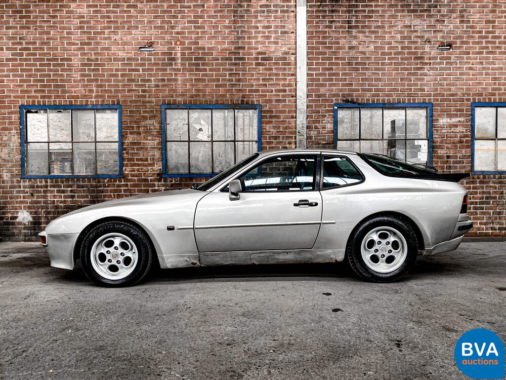 Porsche 944 Coupe Type 2 1985