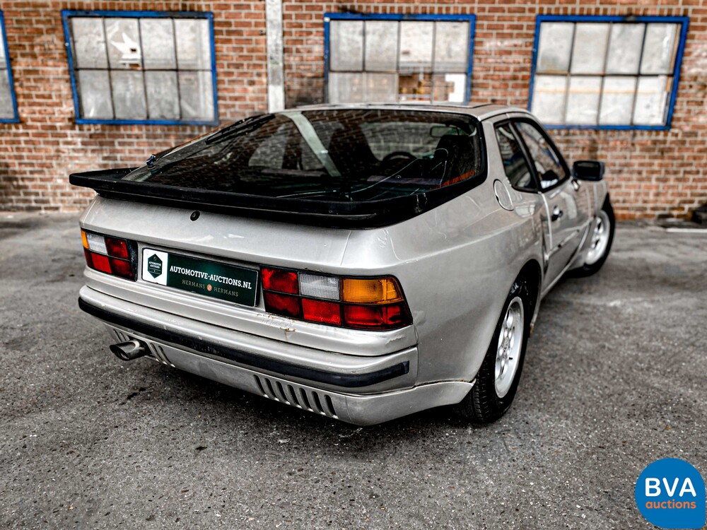 Porsche 944 Coupe Type 2 1985