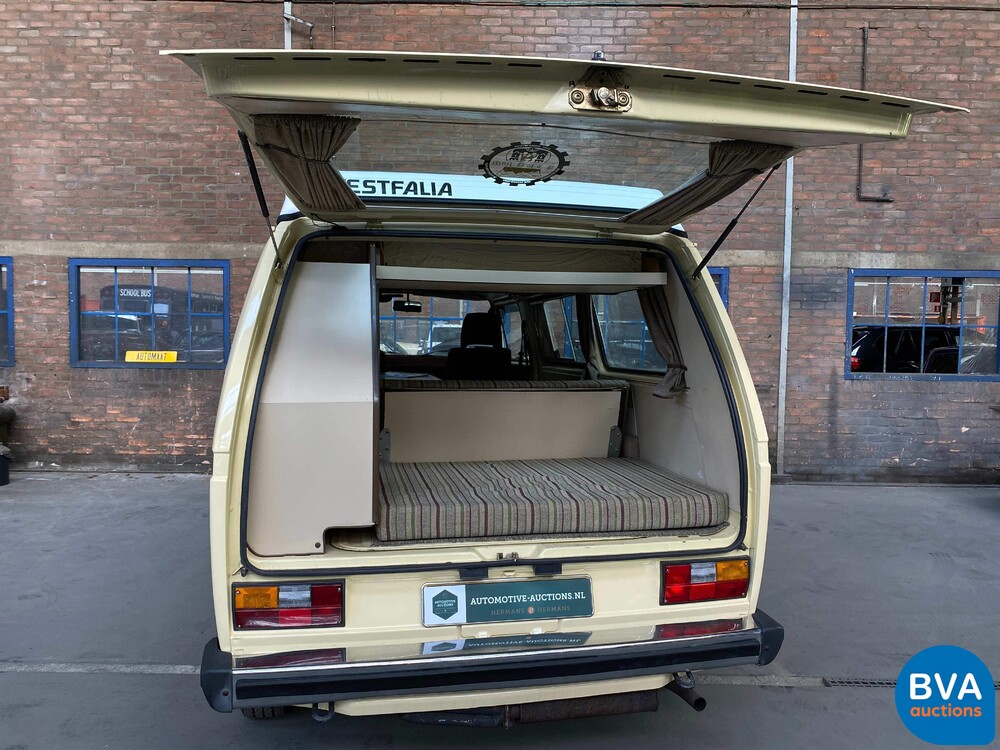 Volkswagen T3 Westfalia Camper Transporter 1982, J-680-JT