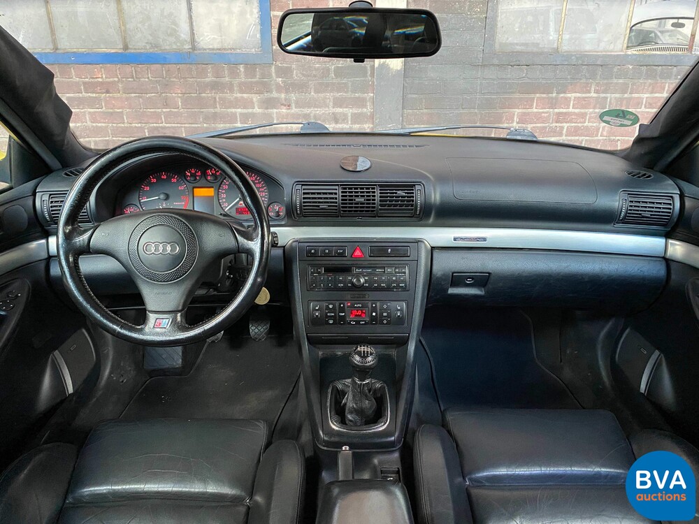 Audi S4 Avant 2.7 V6 quattro A4 Advance 1999 265PK, 79-FT-NX