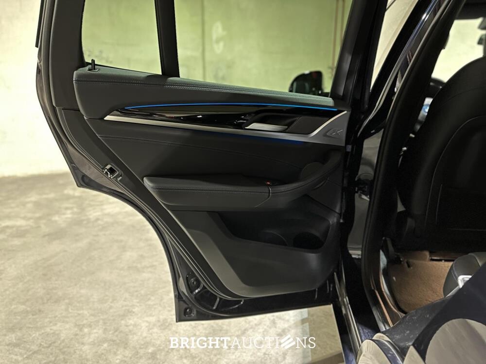 BMW iX3 80kWh Executive T-765-FX 