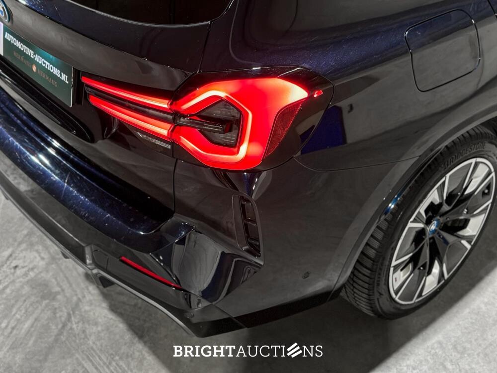 BMW iX3 80kWh Executive T-765-FX 