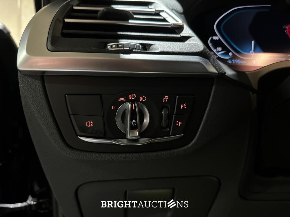 BMW iX3 80kWh Executive T-765-FX 