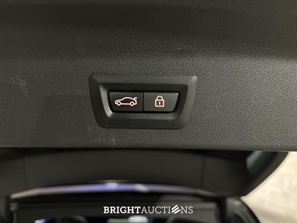 BMW iX3 80kWh Executive T-765-FX 