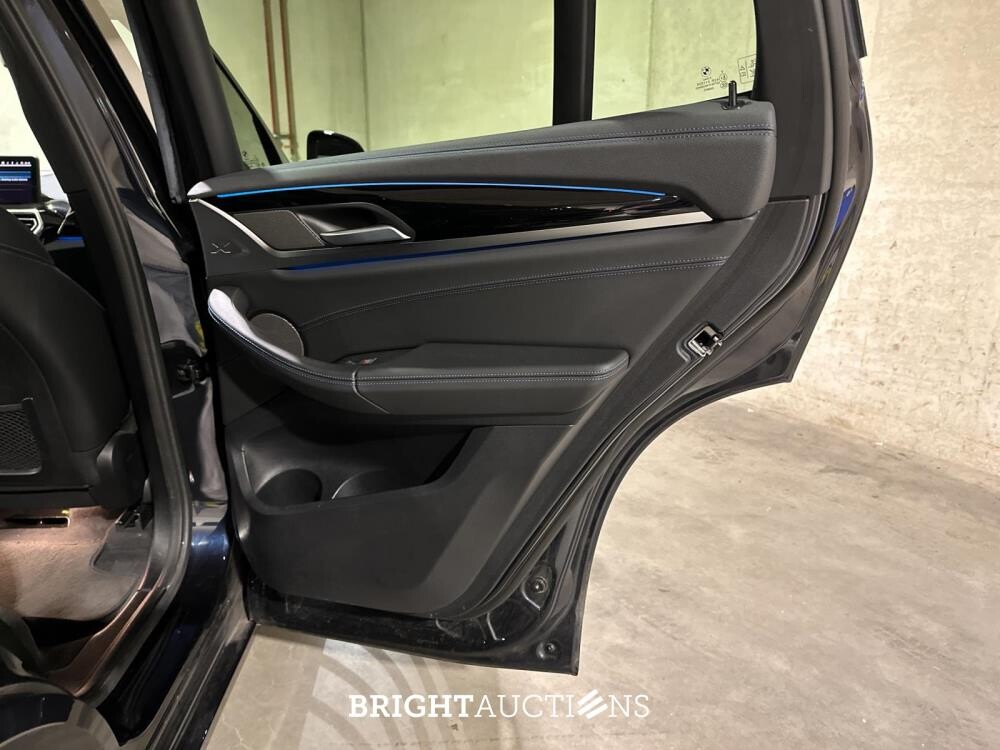 BMW iX3 80kWh Executive T-765-FX 