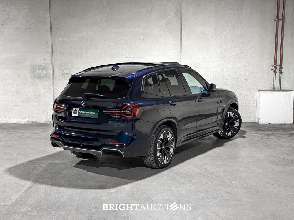 BMW iX3 80kWh Executive T-765-FX 