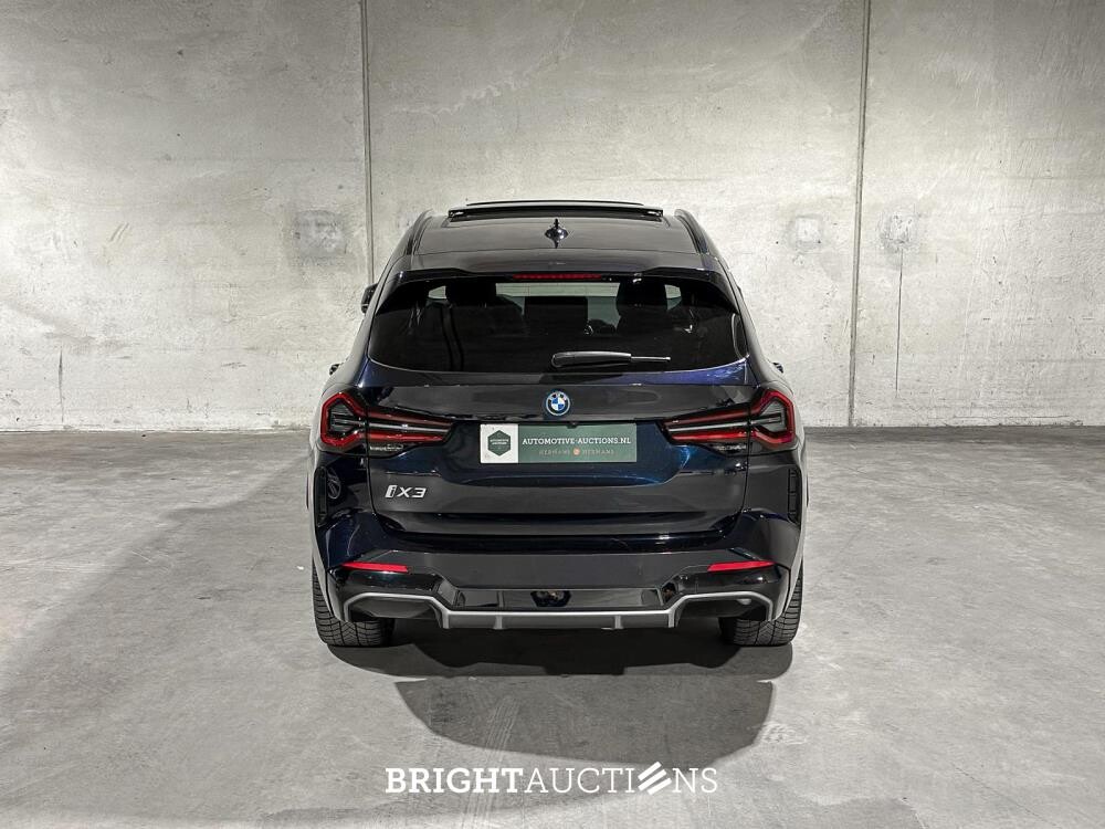 BMW iX3 80kWh Executive T-765-FX 