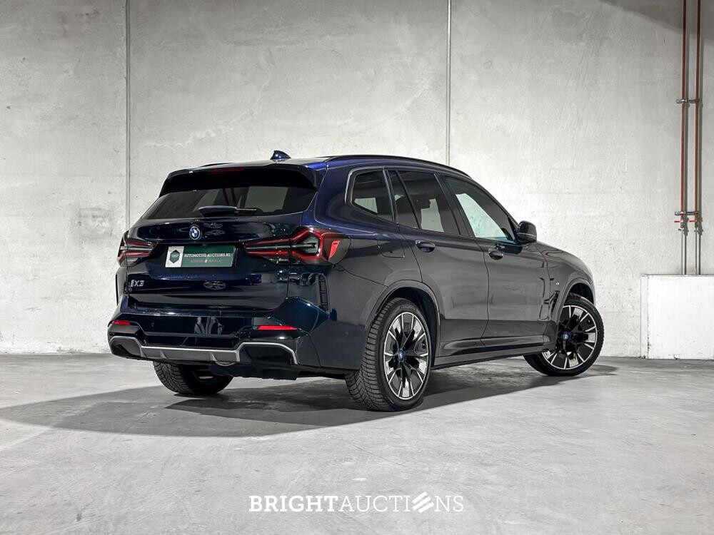 BMW iX3 80kWh Executive T-765-FX 