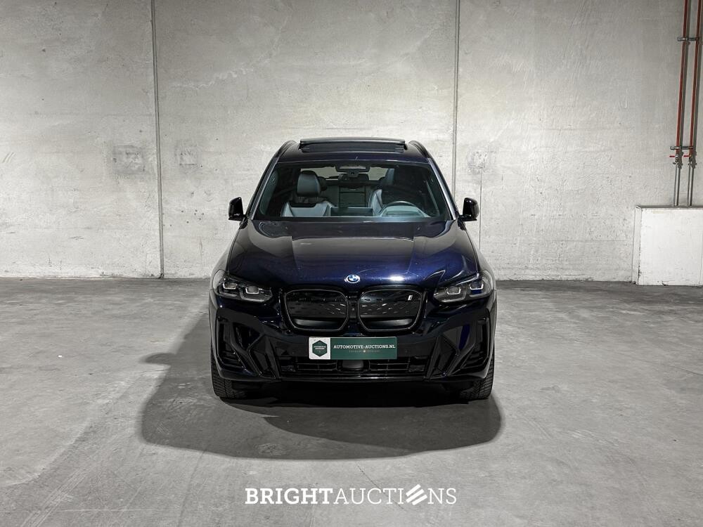 BMW iX3 80kWh Executive T-765-FX 