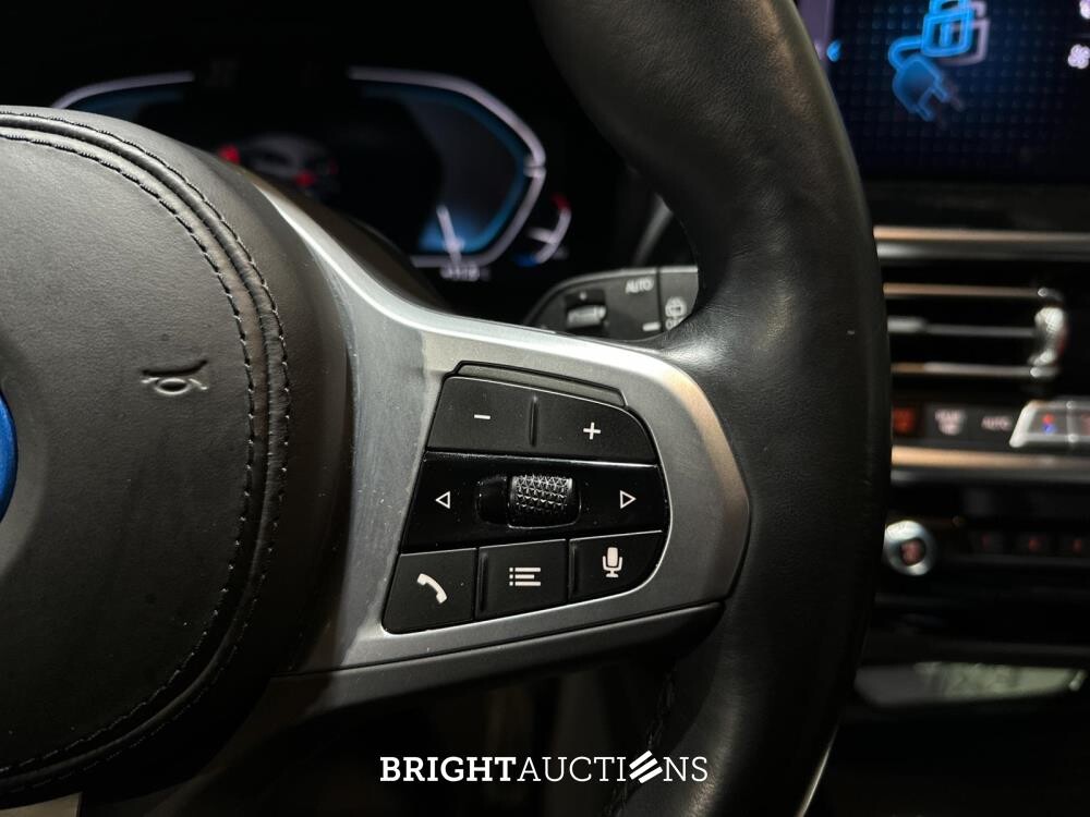 BMW iX3 80kWh Executive T-765-FX 