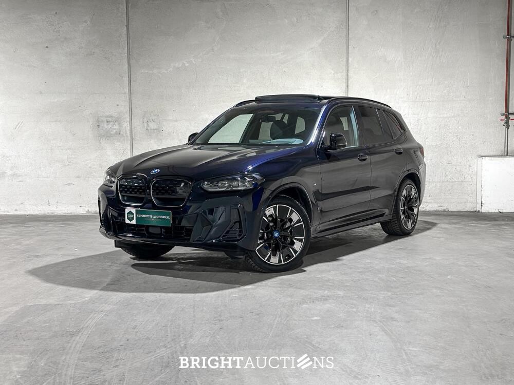 BMW iX3 80kWh Executive T-765-FX 