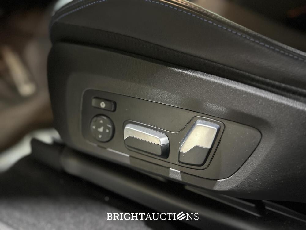 BMW iX3 80kWh Executive T-765-FX 