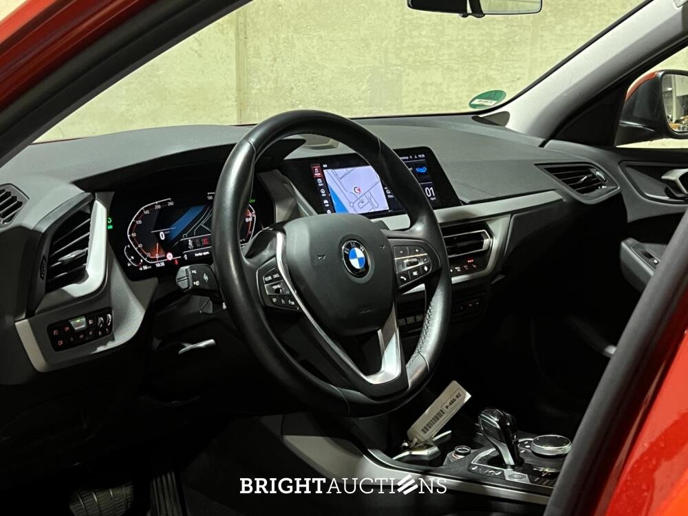 BMW 118i Business Edition 136pk 2022 (Origineel-NL) 1-serie, P-486-BZ