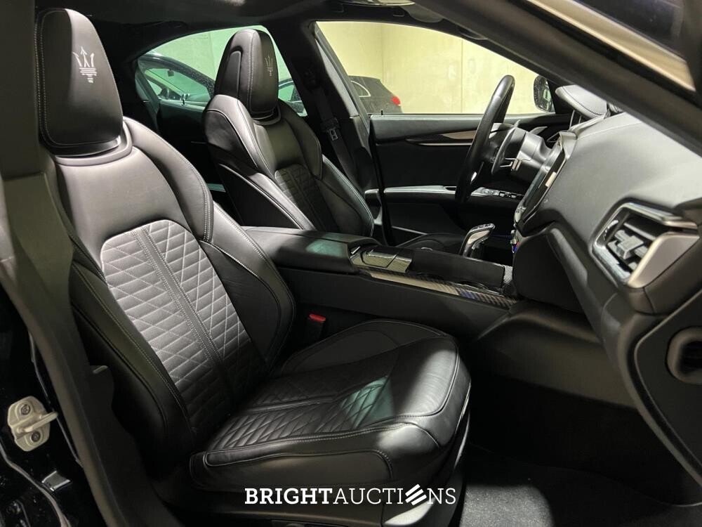 Maserati Ghibli 3.0 V6 GranLusso 349pk 2019 (Origineel-NL), XJ-658-T
