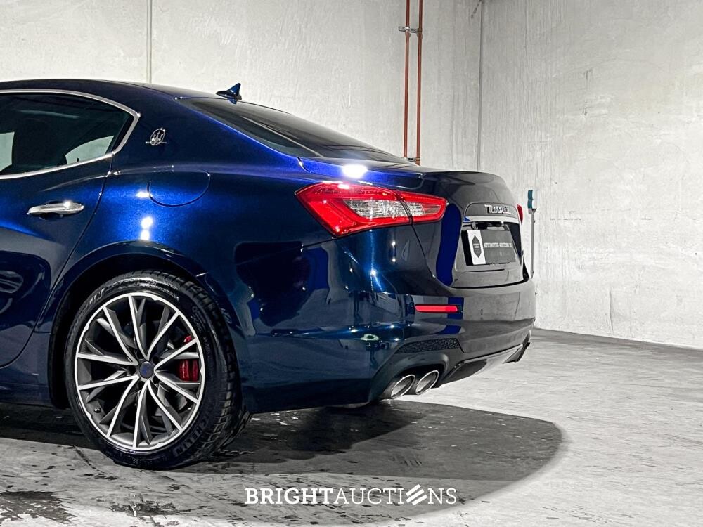 Maserati Ghibli 3.0 V6 GranLusso 349pk 2019 (Origineel-NL), XJ-658-T