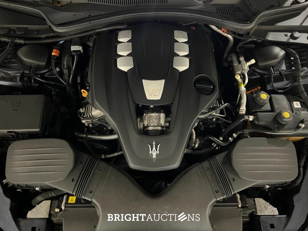 Maserati Ghibli 3.0 V6 GranLusso 349pk 2019 (Origineel-NL), XJ-658-T