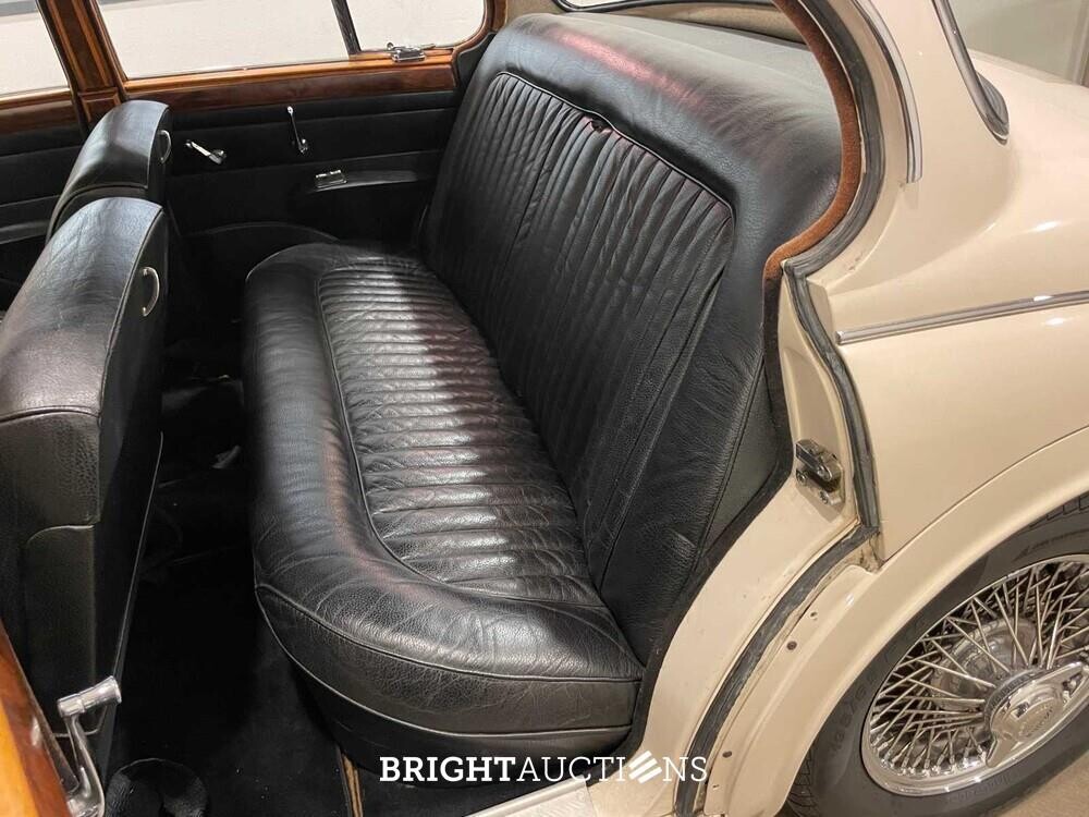 Jaguar MKII 3.8 Liter Saloon 220hp 1961 MK2, DL-36-65