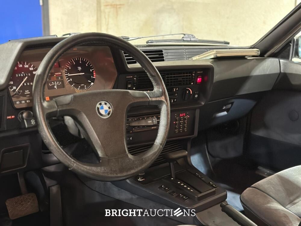 BMW 635CSi 3.4L six-in-line E24 218hp 1983 6-series Coupe, JZ-40-JP
