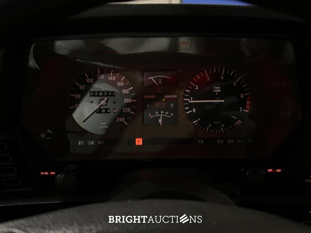 BMW 635CSi 3.4L six-in-line E24 218hp 1983 6-series Coupe, JZ-40-JP