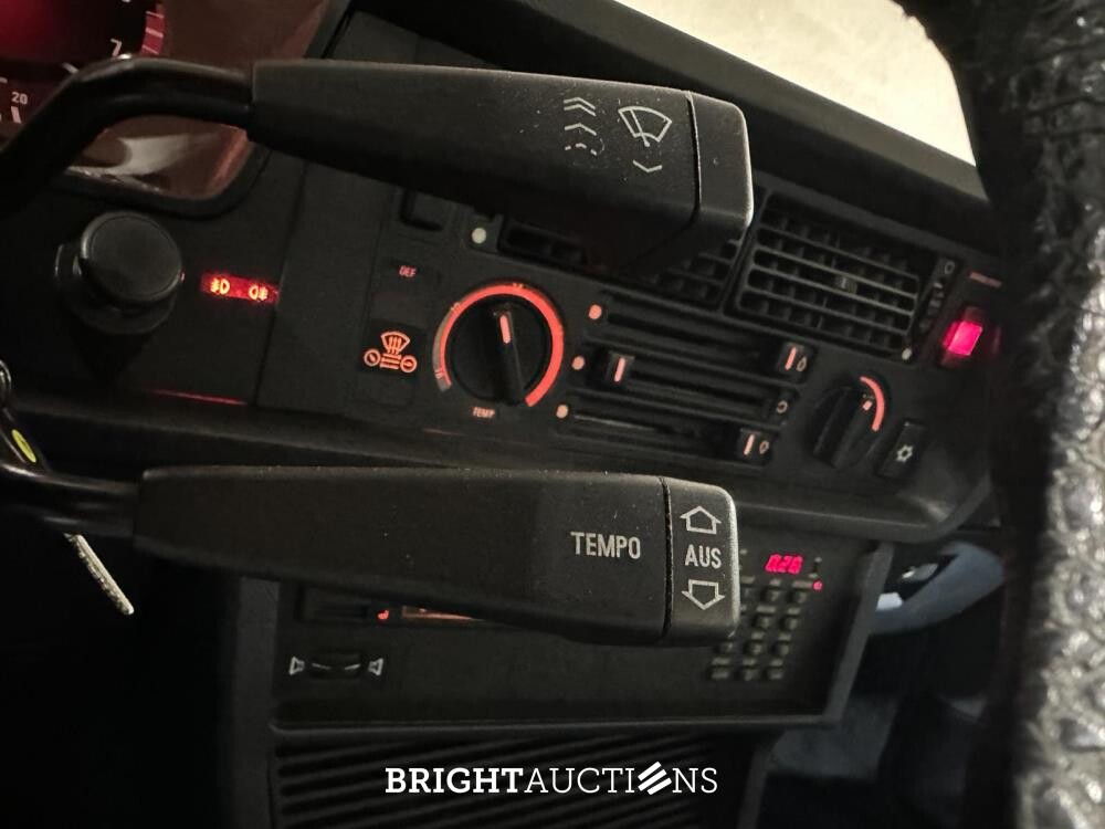 BMW 635CSi 3.4L six-in-line E24 218hp 1983 6-series Coupe, JZ-40-JP