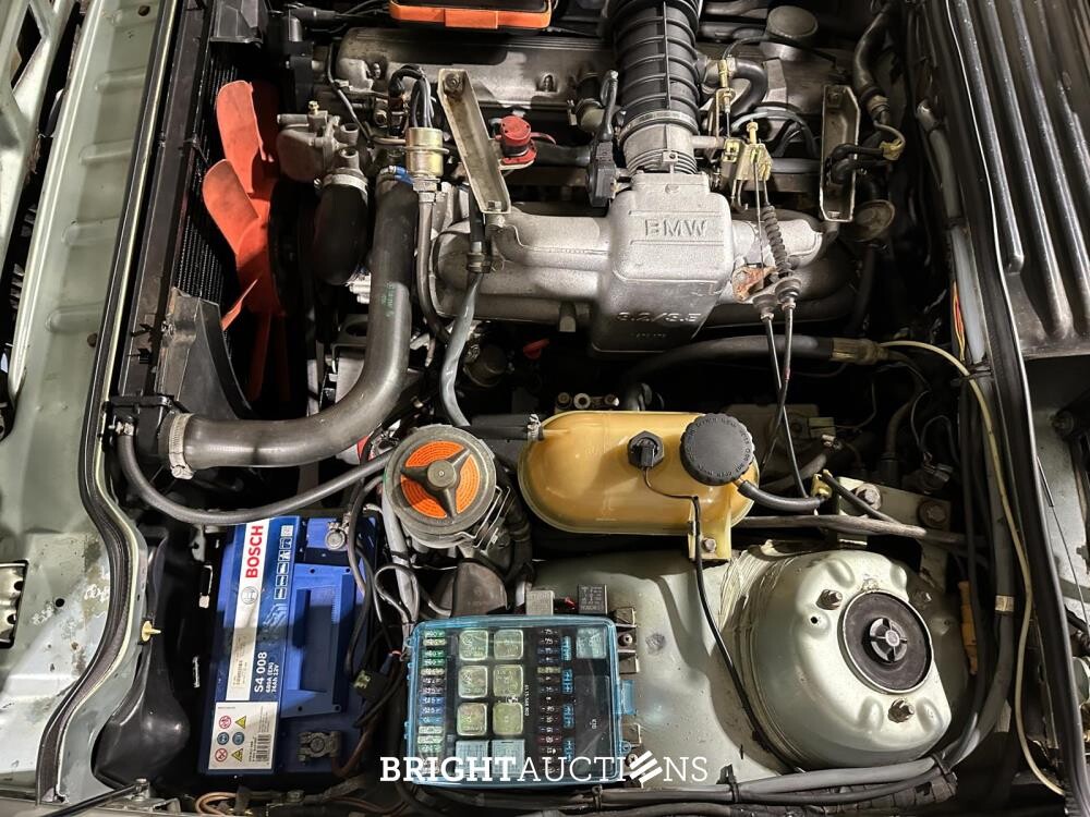 BMW 635CSi 3.4L six-in-line E24 218hp 1983 6-series Coupe, JZ-40-JP