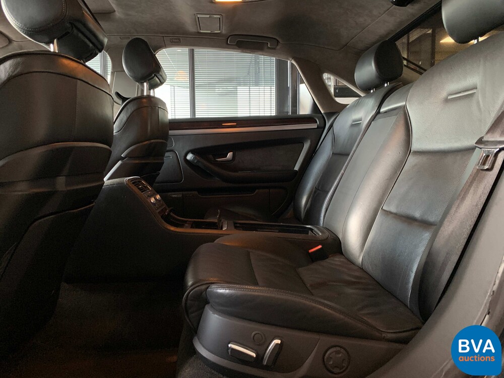 Audi A8 Lang 6.0 W12 Quattro Pro Linie 450 PS 2004, 69-RD-NX.