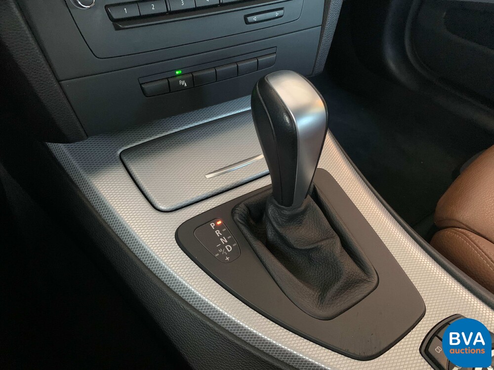 BMW 330i Touring Carbon Sport Edition M-Sport 3er 272pk 2011 -Original NL-, 36-SNZ-4.