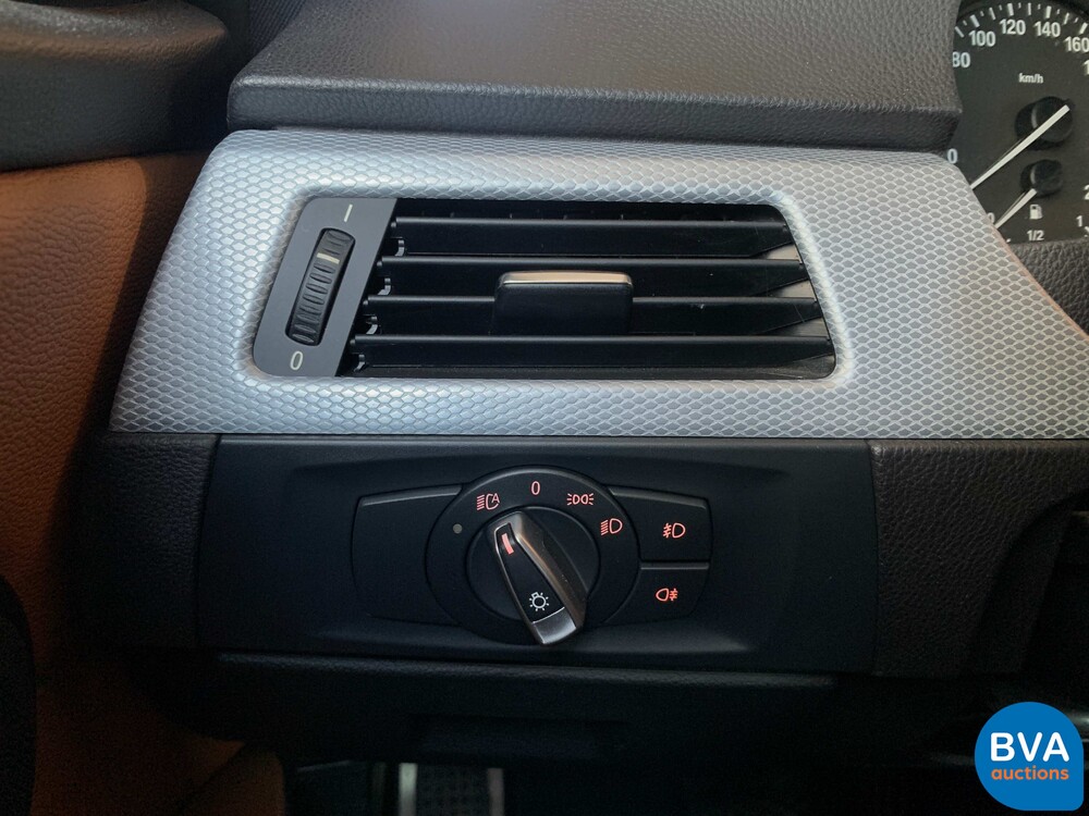 BMW 330i Touring Carbon Sport Edition M-Sport 3er 272pk 2011 -Original NL-, 36-SNZ-4.