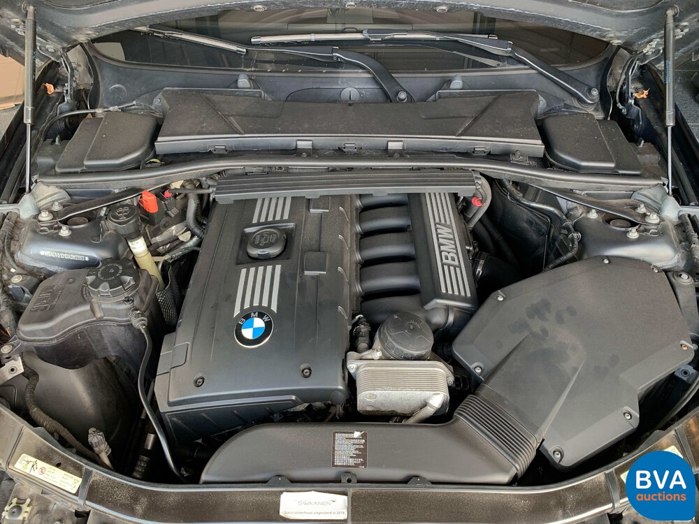 BMW 330i Touring Carbon Sport Edition M-Sport 3er 272pk 2011 -Original NL-, 36-SNZ-4.