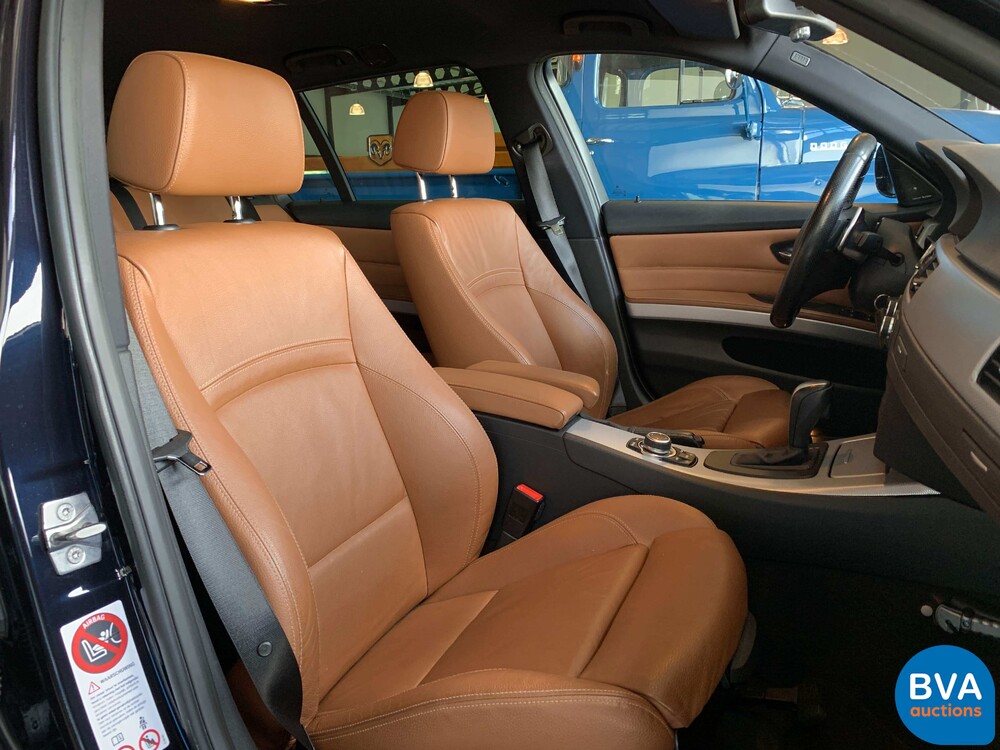 BMW 330i Touring Carbon Sport Edition M-Sport 3er 272pk 2011 -Original NL-, 36-SNZ-4.